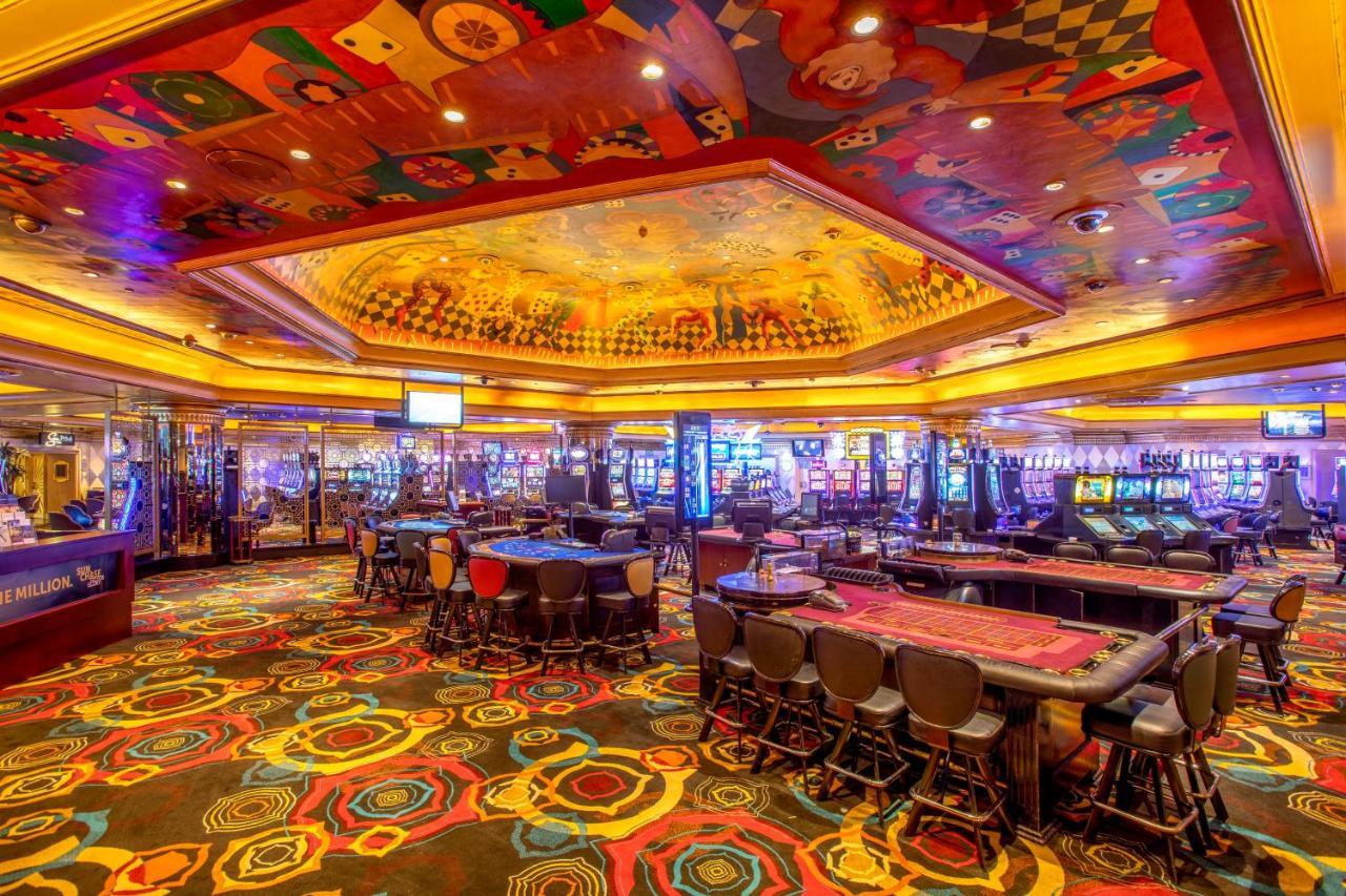 Soho Hotel & Casino At סאן סיטי מראה חיצוני תמונה