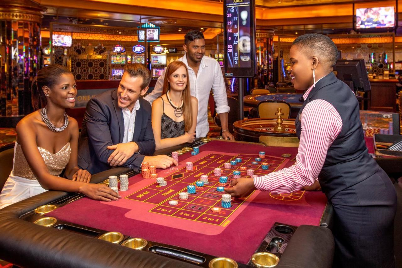 Soho Hotel & Casino At סאן סיטי מראה חיצוני תמונה